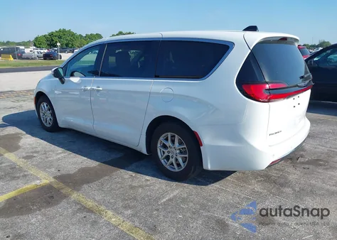 2023 Chrysler Pacifica Touring L z USA, uszkodzony, nr VIN 2C4RC1BG9PR624541